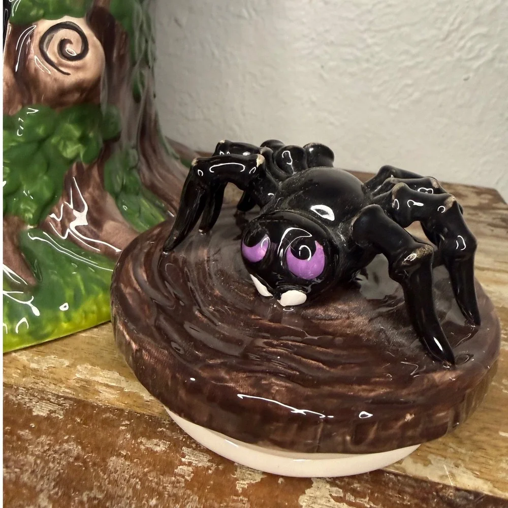 Blue Sky Halloween Webster Trick or Tree Ceramic Cookie Jar Canister Spider Lid